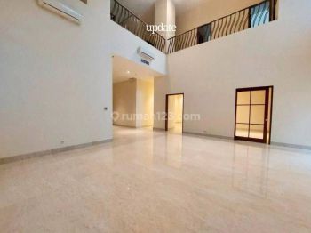 The Pakubuwono Residence Townhouse, 4 Br + Study, Unfurnished, Private Lift,