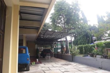 Dijual Rumah ada 2 Kios di Kramat Jati