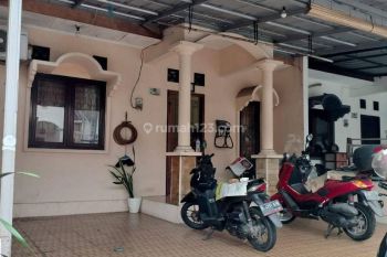 Wow Termurah Jarang Ada Rumah Cantik Terawat Bebas Banjir Strategis di Bekasi