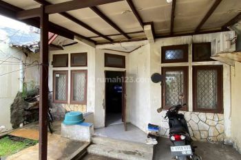 Dijual Rumah Hitung Tanah di Taman Harapan Baru Bekasi