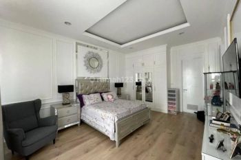 Dijual Cepat Rumah di Golf Island 3 Lantai, Auto Cuan