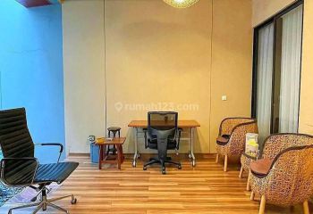 Apartemen full furnish Verde Jakarta Selatan