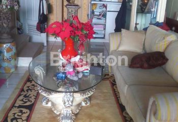 APARTEMEN FRENCHWALK MOI TOWER NICE GARDEN LANTAI 8, VIEW MALL ARTHAGADING