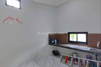 Rumah Single Split Level Lingkungan Asri Dekat Setu Babakan Jagakarsa Jakarta