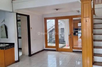 *Di Jual Rumah di Kota Baru Parahyangan*