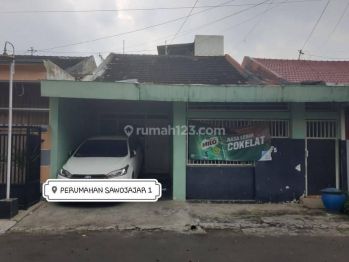 Rumah 2,5 lantai di sawojajar 1
