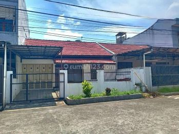 Di kan Rumah Siap Huni 4 Kamar di Taman Kopo Indah 2 Bandung