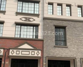 Disewakan Ruko Osaka 3 Lantai 2 Unit Hadap Jalan Unit Gandeng