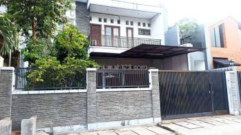 Rumah 2 lantai di kav.dki meruya jakbar SHM Timur