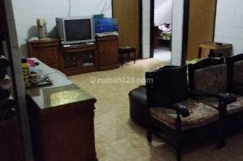 GOR BULU TANGKIS DAN RUMAH di Cibaduyut Lama Bandung kota