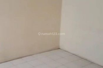 Rumah rapih  harga bawah 30 juta/ thn