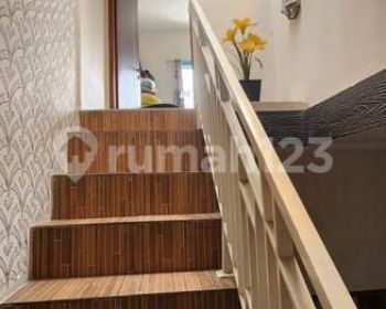 Rumah Masih Baru Edisi Bu di Kota Bali Residen Padalarang