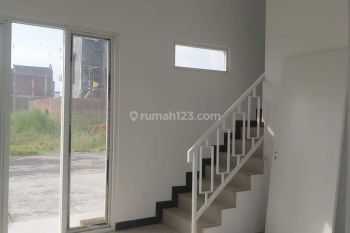 Rumah 2 Lantai Dekat Juanda Sidoarjo Tanpa DP Di Sentosa Buduran