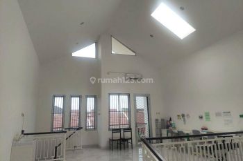 Dijual Hunian Cluster Harapan Indah Dua Lantai k0882