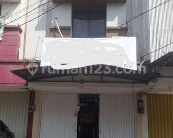 Ruko di Harapan Indah, Bekasi 225 m Bagus SHM