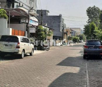 RUKO TENGAH KOTA LOKASI PLEBURAN DAERAH KOS-KOSAN SEMARANG