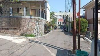 RUMAH HOOK DI PADASUKA DEKAT SAUNG UJO, CICAHEUM, AREA PENDIDIKAN