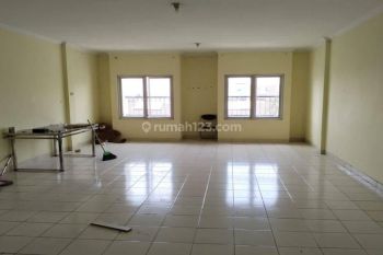 Disewakan Ruko 4 Lantai Di Surapati Core,lokasi Strategis