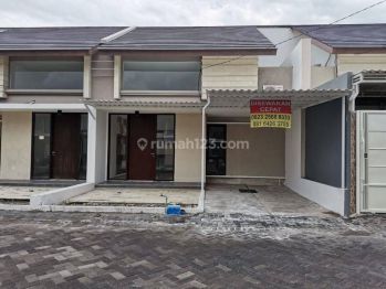 Rumah Baru di Semampir, Sidoarjo Dekat Bandara Juanda Dan Tol