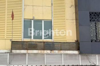 Ruko Malibu hadap jalan besar di dekat ITC bsd