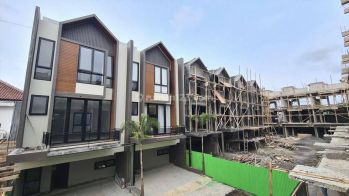 Rumah 3 Lantai + Rooftop Moh Kahfi Jagakarsa Jaksel