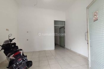 Ruko 2 Lantai Palm Avenue Taman Surya Jakarta Barat