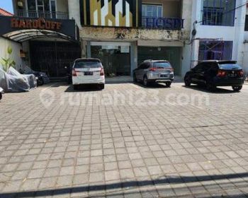 Ruko 3 Lantai Raya Puputan