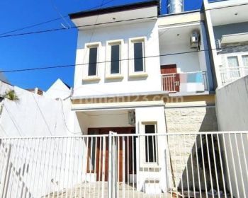 Jual Cepat Rumah Darmo Permai Utara 2 Lantai Minimalis Ada 3 Ac