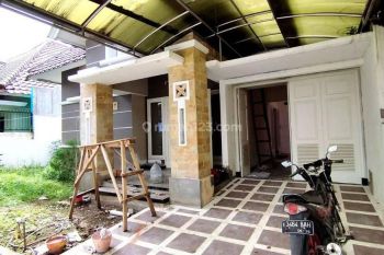 Rumah Araya Malang Kawasan Elit Desain Minimalis