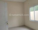 thumbnail-disewa-rumah-cluster-2-lantai-dengan-harga-terjangkau-1