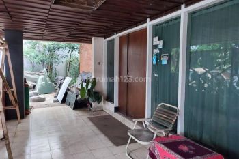 Rumah Terawat di Jalan Cipaganti, Bandung