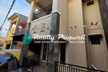 Dijual Rumah 2 Lantai Dekat Pintu Keluar Toll Jatibening Pondok Gede Bekasi