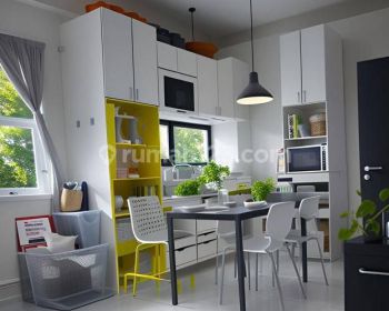 Rumah Renovasi Lokasi Bagus Delatinos Bsd City