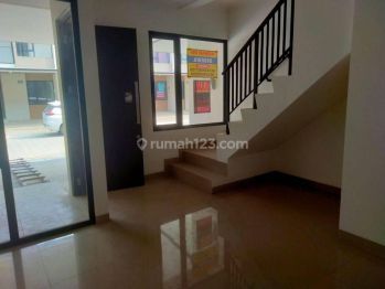 DISEWAKAN CEPAT TERMURAH SAAT INI RUMAH MILENIAL PIK 2 UK. 4,5X12,5 (2 Lt) PIK