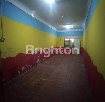 RUMAH 1 LANTAI UNTUK KANTOR