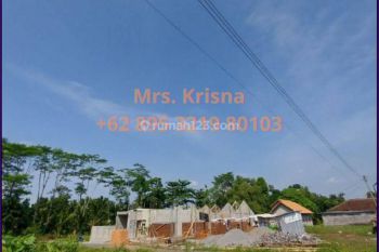 2jtan, Tanah Jogja, 8menit Tol Kalasan, Jl. Kaliurang, Sleman