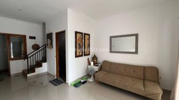 Rumah Townhouse Minimalis Semifurnished Dekat Mahendradatta