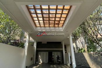 For Sale/ Rent Rumah Desain Minimalis Tropis Cilandak, Jakarta Selatan