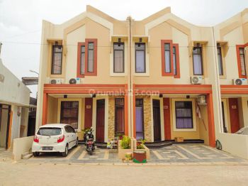 Cukup Dp 25 Jt Free Semua Biaya Rumah Ready Stock di Pamulang