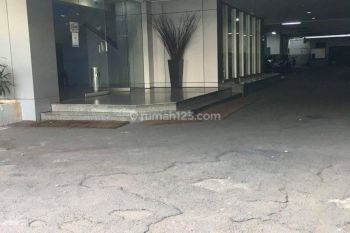 Jual Gedung Siap Pakai di Area Komersial Menteng Jakarta
