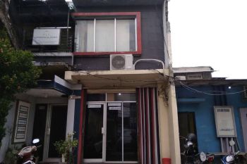 Sewa Kantor Pinggir Jalan Besar Dekat PGC Murah Strategis Jakarta Parkir Luas