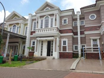 Dijual rumah paramount Village Semarang Barat