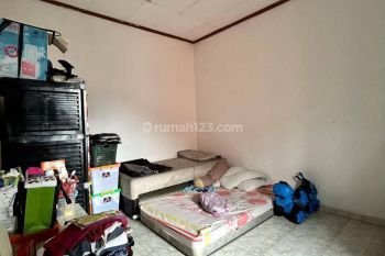 Rumah Siap Huni Di Kebon Baru Tebet. Dekat Mt Haryono