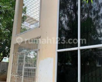 Rumah Hoek 3lantai Disunter Paradise