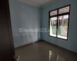 thumbnail-sewa-rumah-murah-semi-furnished-dekat-tol-grand-wisata-bekasi-1