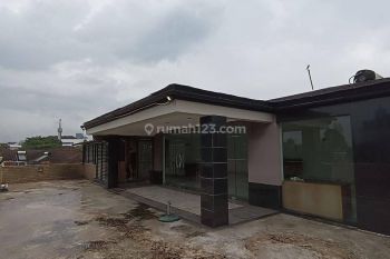 Disewakan Rumah Bagus Dan Asri Area Menteng Jakarta Pusat