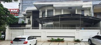 Rumah Mewah Di Belakang MKG Kelapa Gading Lt 377 Lb 500