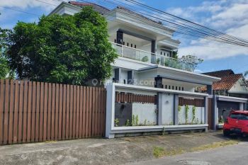 Jual Rumah Dua Lantai Luas 884m Lokasi Depok Sleman Yogyakarta