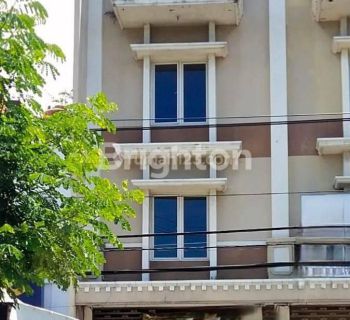 RUKO 4 LT DI JL RAYA JEMURSARI SURABAYA