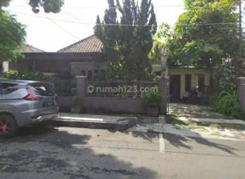 Rumah Bagus SHM di Sayap Riau Bandung, Bandung